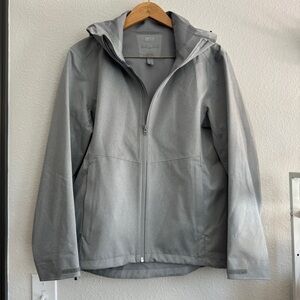 UNIQLO windbreaker rain jacket